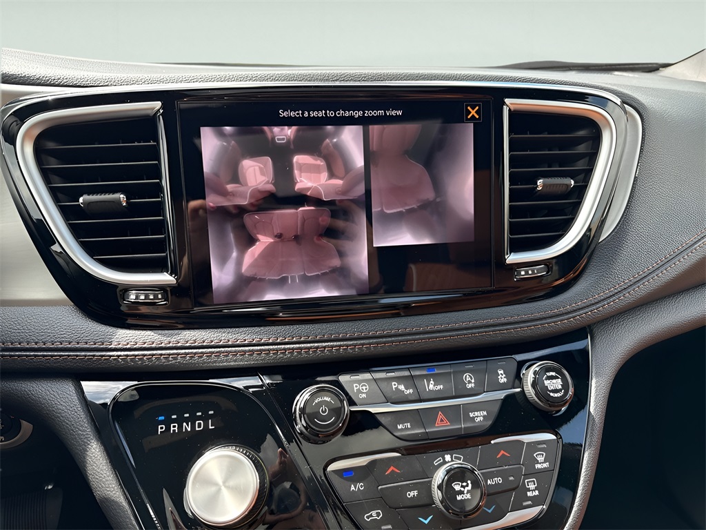 2025 Chrysler Pacifica