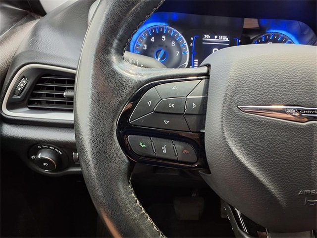 2020 Chrysler Pacifica Touring L - 10