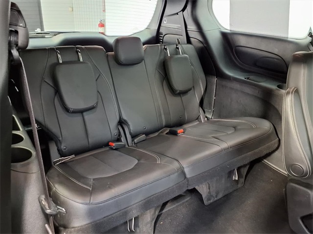 2020 Chrysler Pacifica Touring L - 5