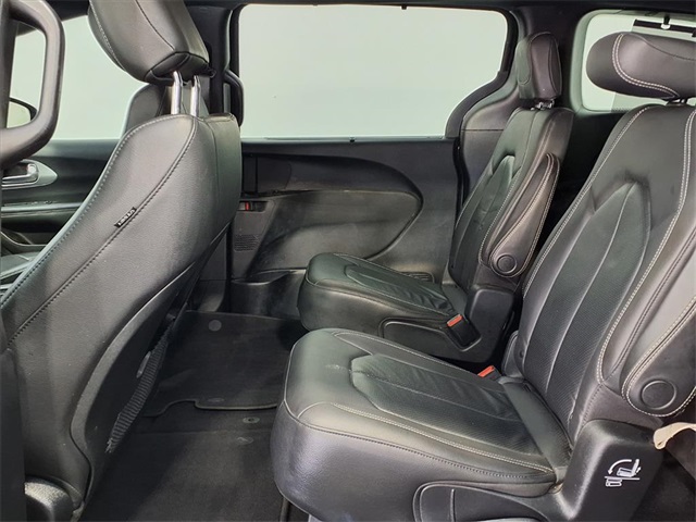 2020 Chrysler Pacifica Touring L - 7