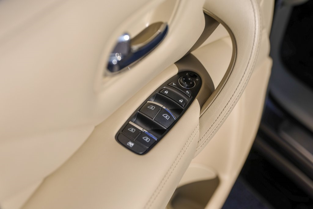 Used Car 2017 Infiniti Qx80  Limited For Sale Under $25,000 In Austin, Texas