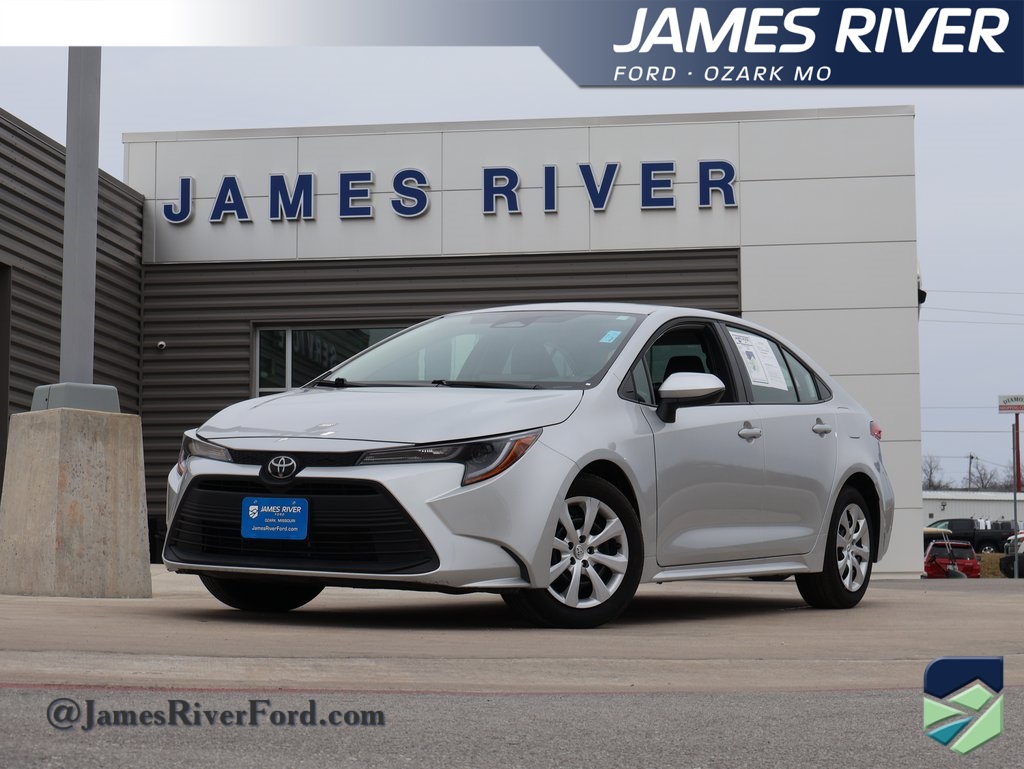 2025 Toyota Corolla LE FWD