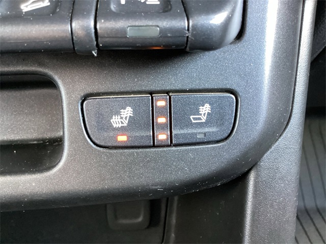 Used Car 2022 Gmc Canyon  At4 W/leather For Sale Under $30,000 In San Antonio, Texas