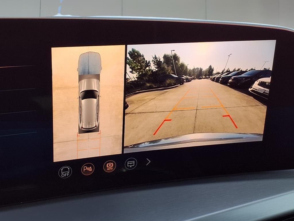 2026 Cadillac VISTIQ PREMIUM LUXURY - 8