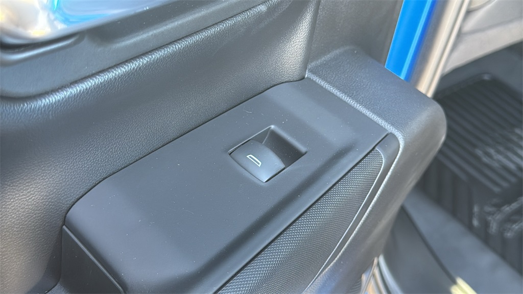 2025 Chevrolet Silverado 1500 Custom - 11