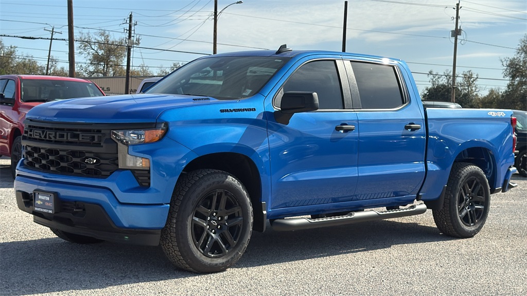 2025 Chevrolet Silverado 1500 Custom - 4