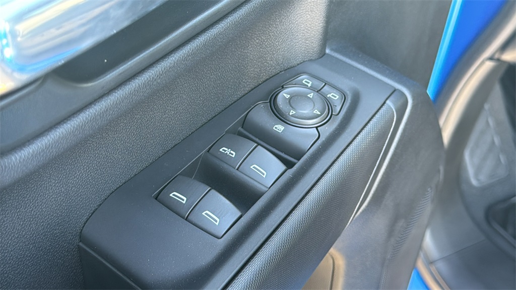 2025 Chevrolet Silverado 1500 Custom - 8