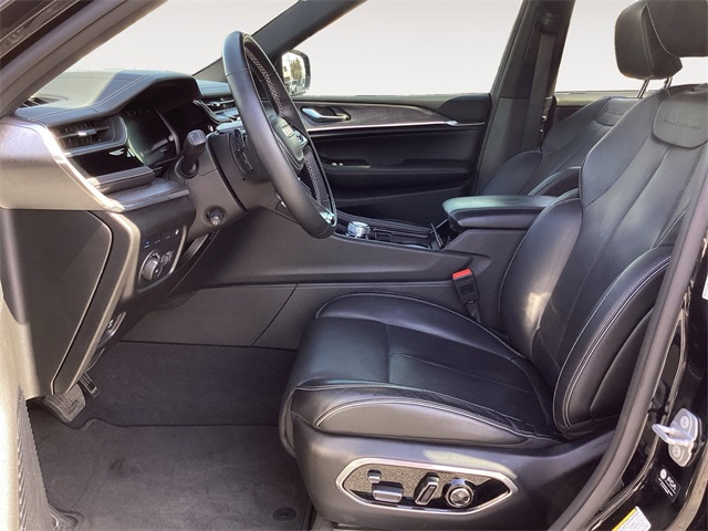 Used Car 2023 Jeep Grand Cherokee  Overland 4xe For Sale Under $30,000 In San Antonio, Texas