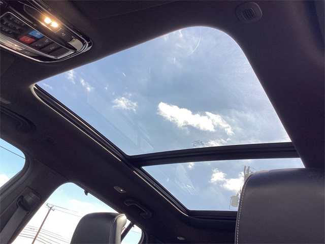 Used Car 2023 Jeep Grand Cherokee  Overland 4xe For Sale Under $30,000 In San Antonio, Texas