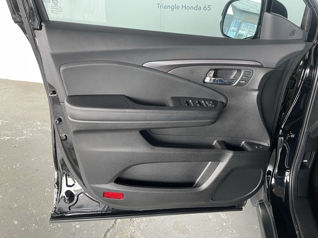 Thumbnail: 2022 Honda Pilot - 27
