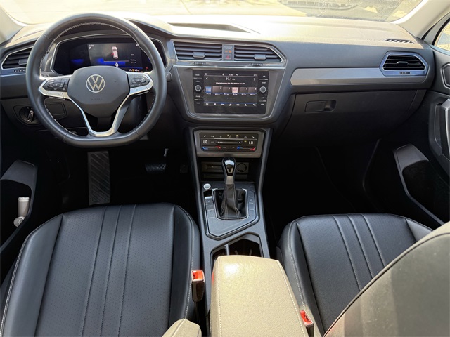 2023 Volkswagen Tiguan 2.0T SE White at Autostrade