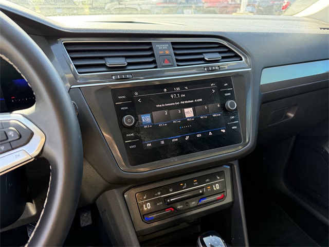 2023 Volkswagen Tiguan 2.0T SE White at Autostrade