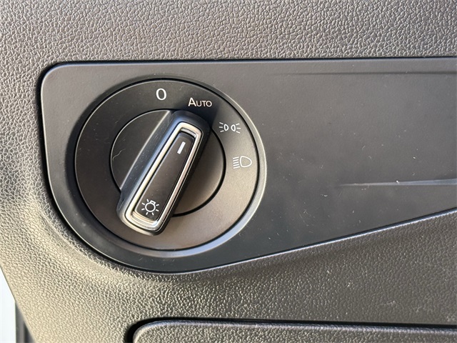 2023 Volkswagen Tiguan 2.0T SE White at Autostrade