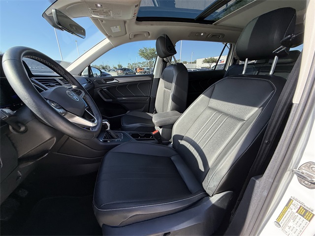 2023 Volkswagen Tiguan 2.0T SE White at Autostrade