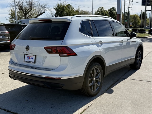 2023 Volkswagen Tiguan 2.0T SE White at Autostrade