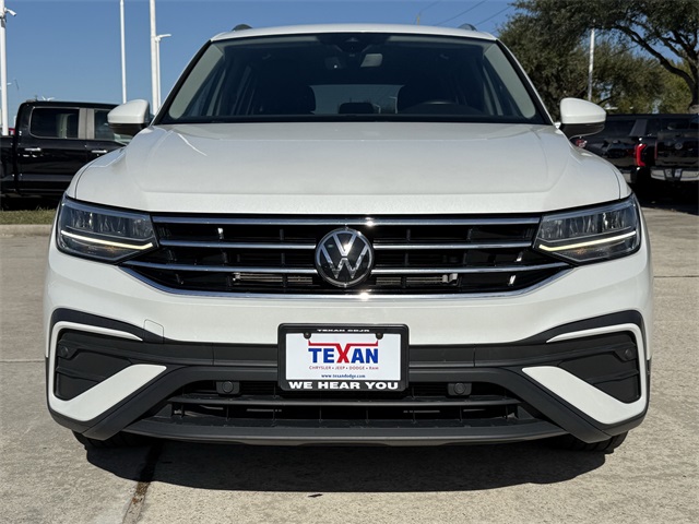 2023 Volkswagen Tiguan 2.0T SE White at Autostrade