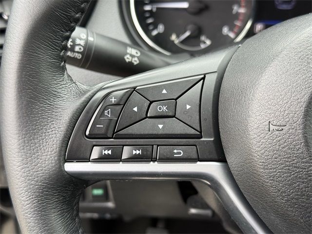 2018 Nissan Rogue SV Black at Autostrade