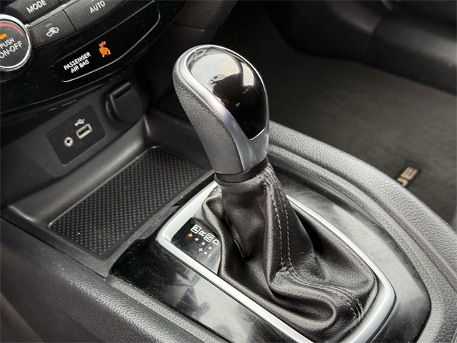 2018 Nissan Rogue SV Black at Autostrade