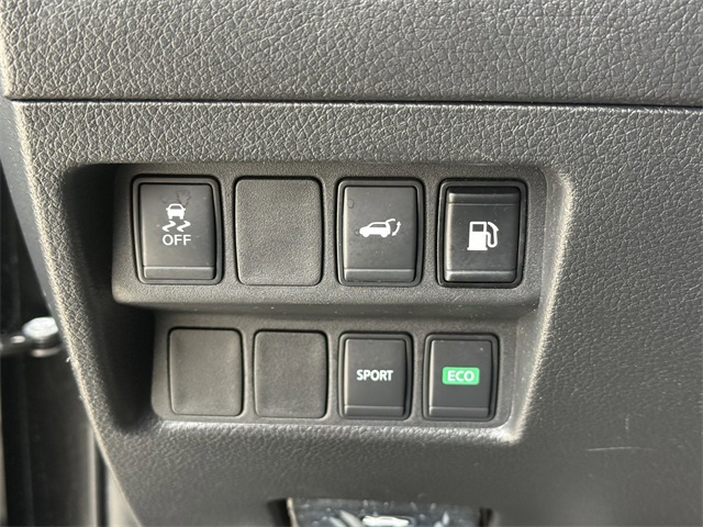 2018 Nissan Rogue SV Black at Autostrade