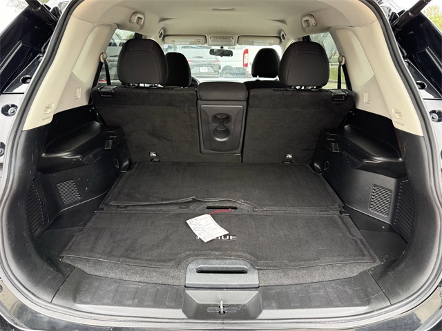 2018 Nissan Rogue SV Black at Autostrade