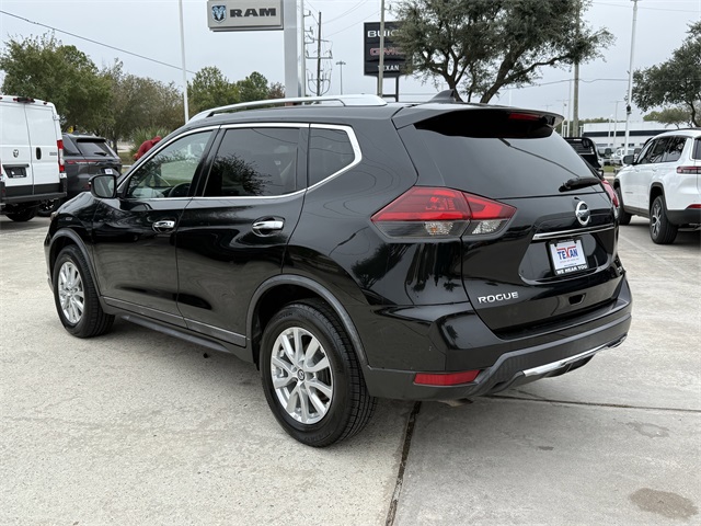 2018 Nissan Rogue SV Black at Autostrade