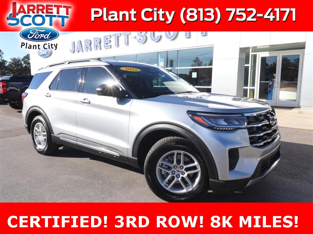 2025 Ford Explorer Active RWD