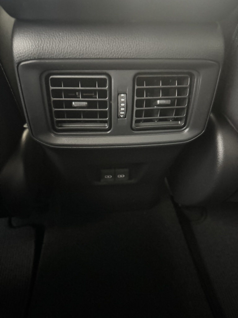 Thumbnail: 2025 Toyota RAV4 - 31