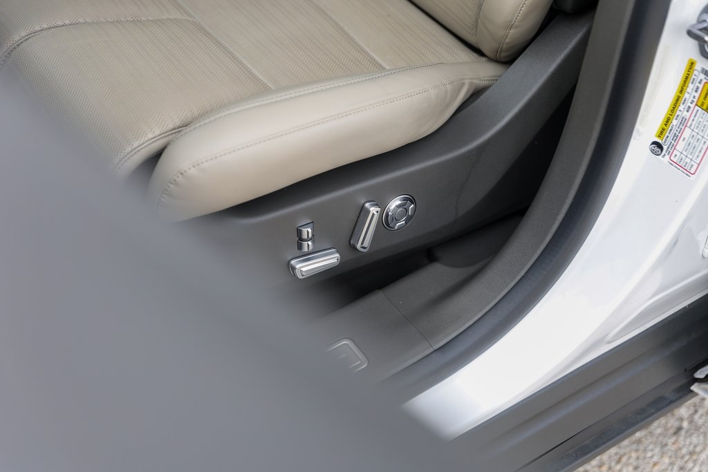 Used Car 2024 Lincoln Nautilus  Reserve For Sale Under $60,000 In Austin, Texas