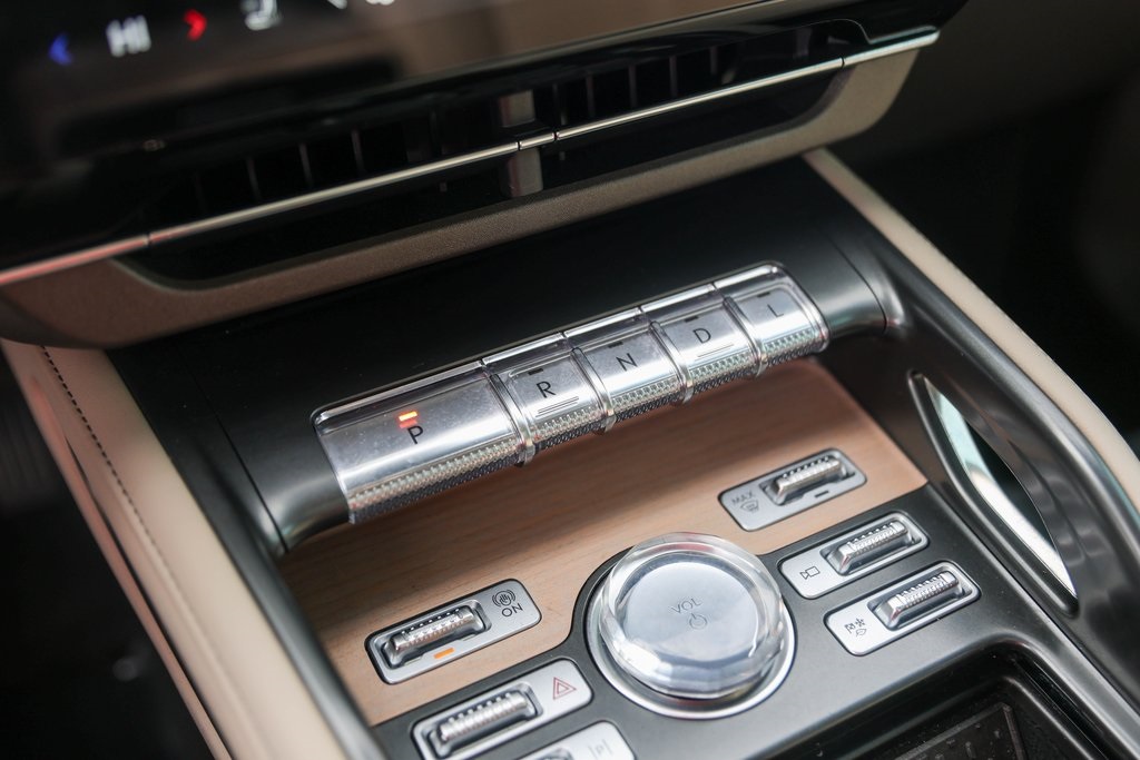 Used Car 2024 Lincoln Nautilus  Reserve For Sale Under $60,000 In Austin, Texas