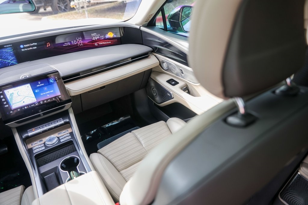 Used Car 2024 Lincoln Nautilus  Reserve For Sale Under $60,000 In Austin, Texas