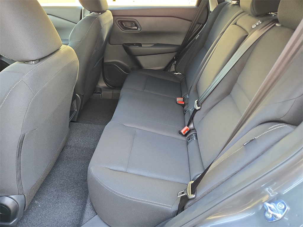 2026 Nissan Rogue S photo 8