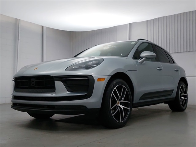 2025 Porsche Macan