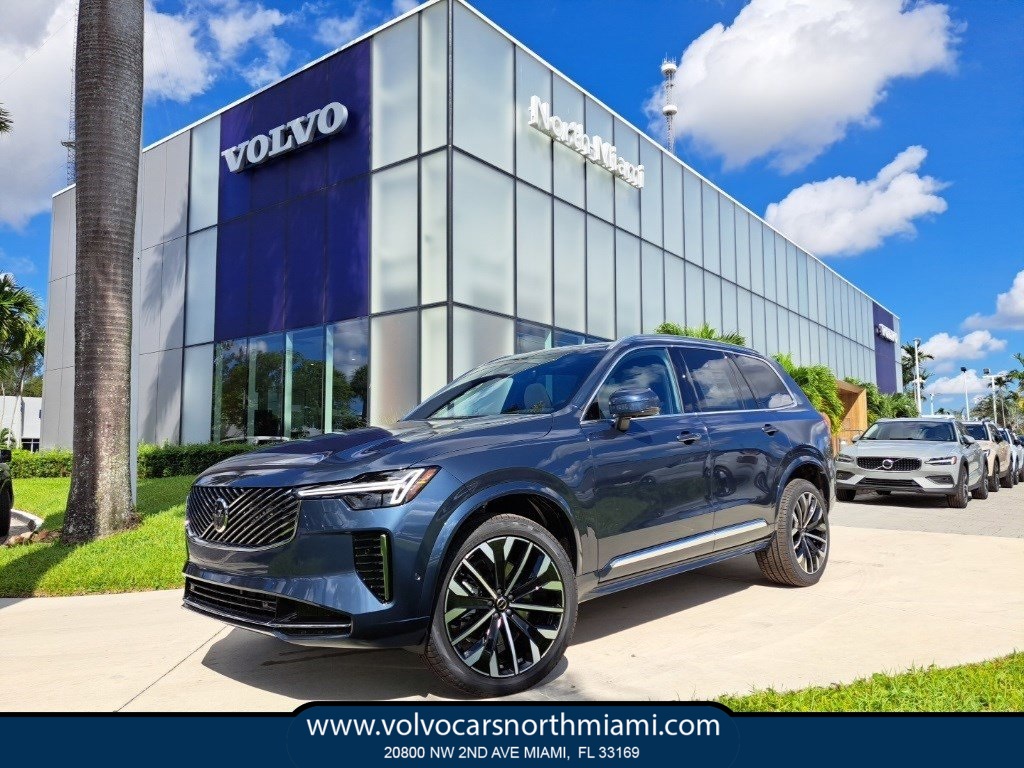 2026 Volvo XC90 Plus's photo