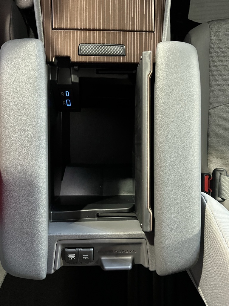New Car 2025 Toyota Sienna  Le For Sale Under $60,000 In San Juan, Puerto Rico