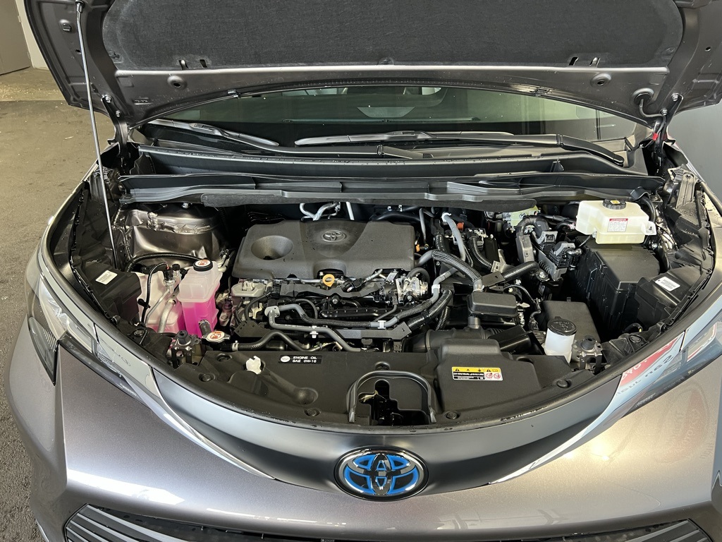New Car 2025 Toyota Sienna  Le For Sale Under $60,000 In San Juan, Puerto Rico