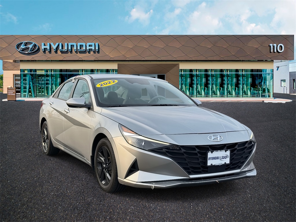 2022 Hyundai Elantra SEL FWD