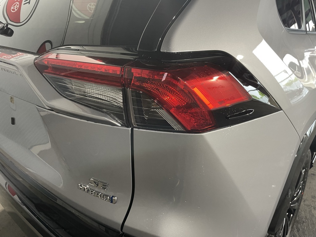 Thumbnail: 2025 Toyota RAV4 - 15
