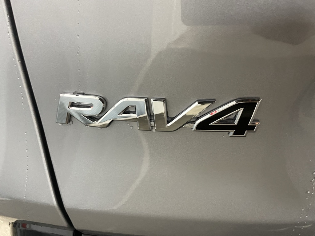 Thumbnail: 2025 Toyota RAV4 - 21