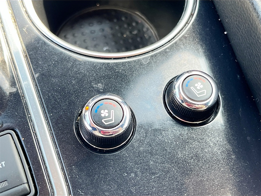 2023 Nissan Maxima SR Gray at Mac Haik CDJR North Houston