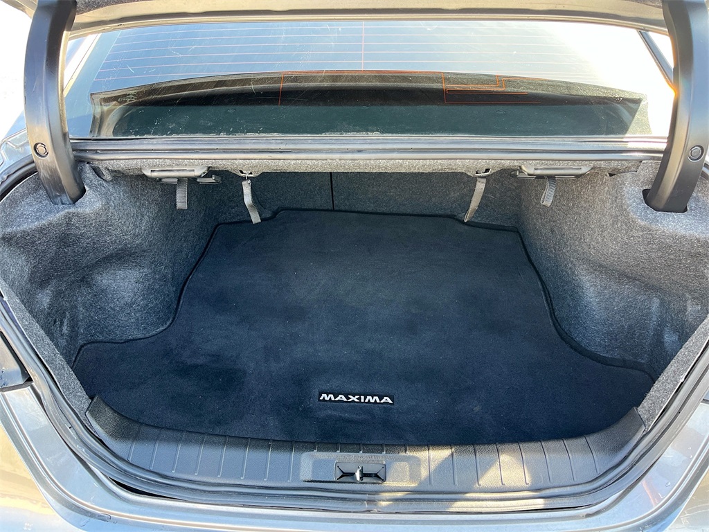 2023 Nissan Maxima SR Gray at Mac Haik CDJR North Houston