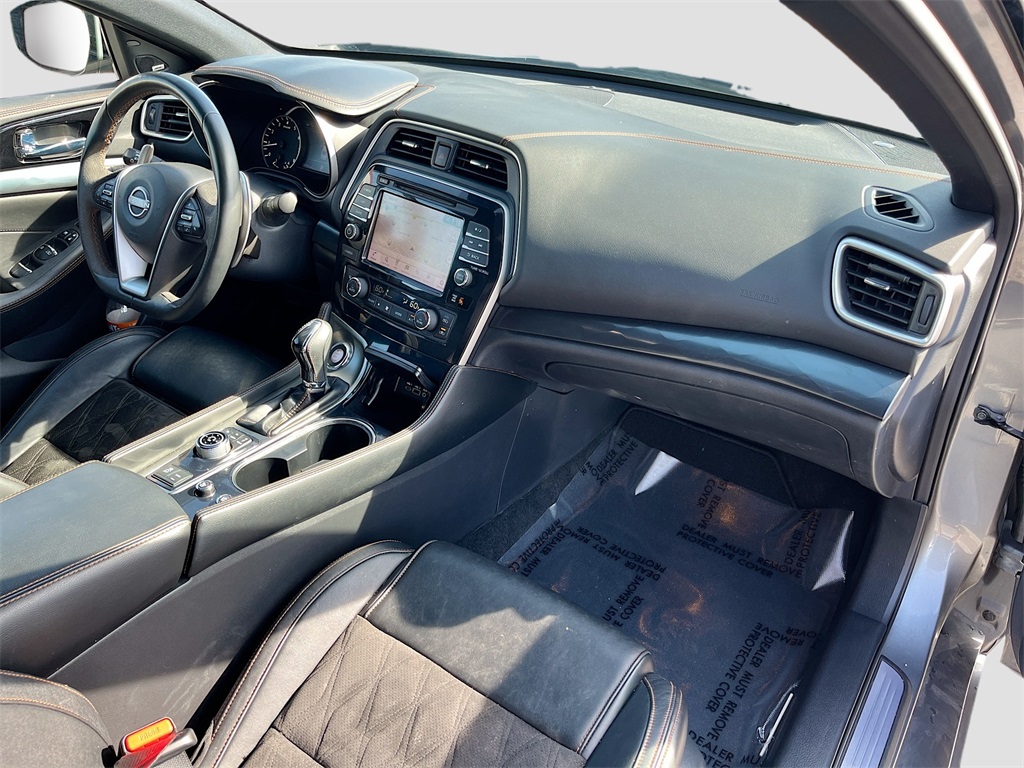 2023 Nissan Maxima SR Gray at Mac Haik CDJR North Houston