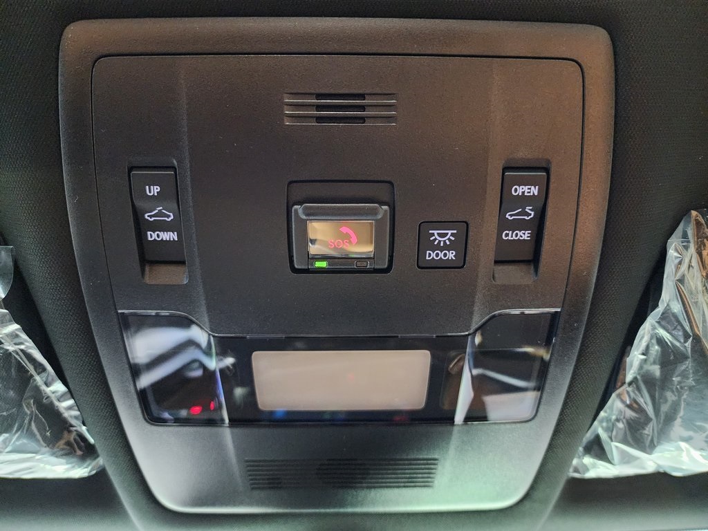 Thumbnail: 2025 Lexus UX - 17