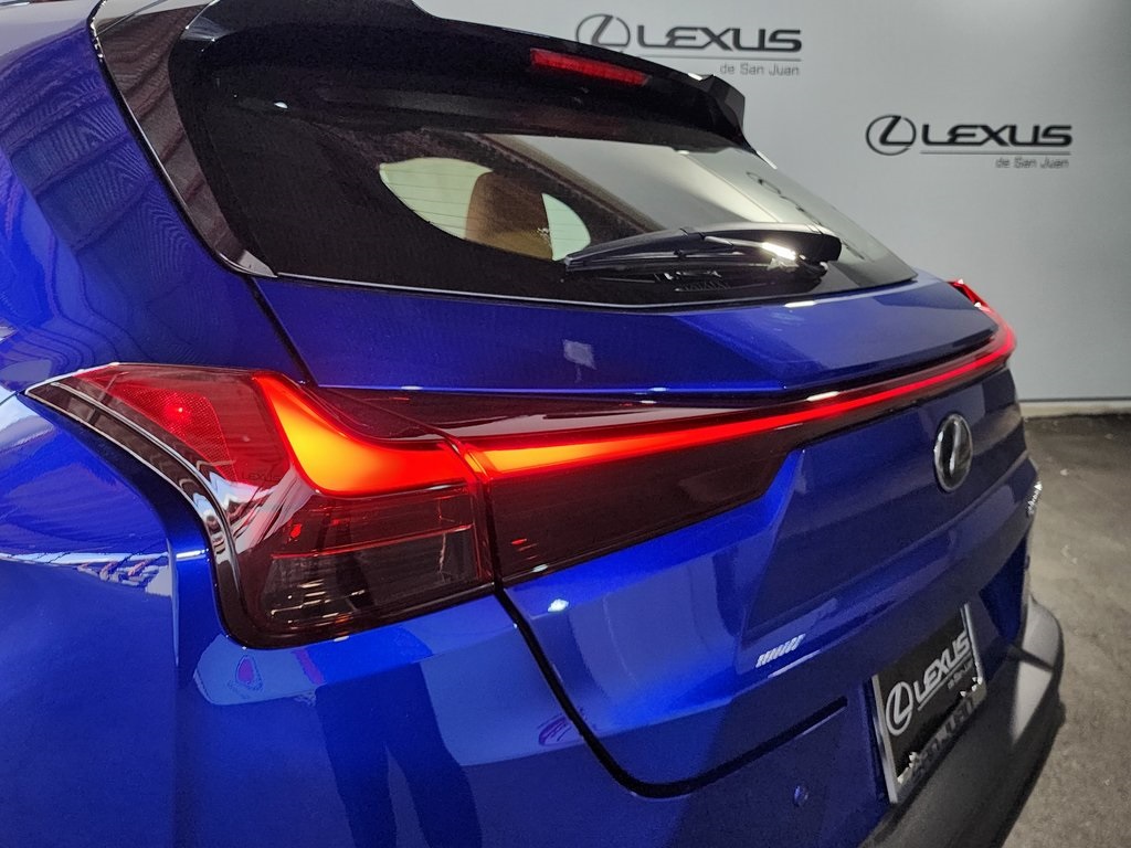 Thumbnail: 2025 Lexus UX - 9