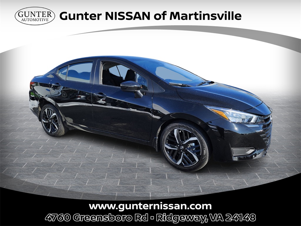 2025 Nissan Versa SR FWD
