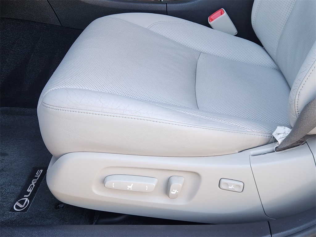 2011 Lexus ES 350  at Emmons Autoplex