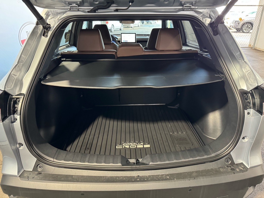 Thumbnail: 2026 Toyota Corolla Cross - 24