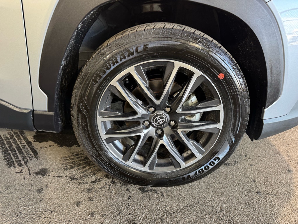 Thumbnail: 2026 Toyota Corolla Cross - 7