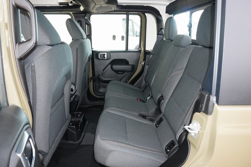 New Car 2025 Jeep Gladiator  Sport For Sale Under $40,000 In Weatherford, Texas