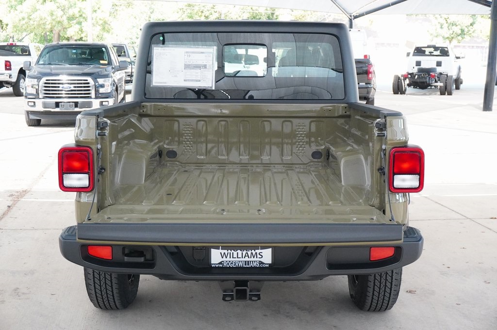 New Car 2025 Jeep Gladiator  Sport For Sale Under $40,000 In Weatherford, Texas