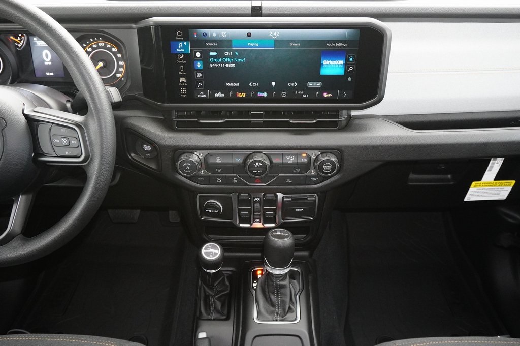 New Car 2025 Jeep Gladiator  Sport For Sale Under $40,000 In Weatherford, Texas